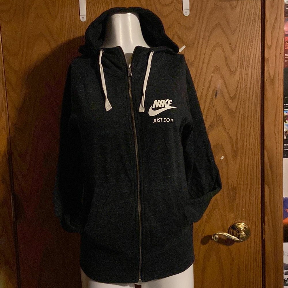 Women’s Nike Zip Up Hoodie